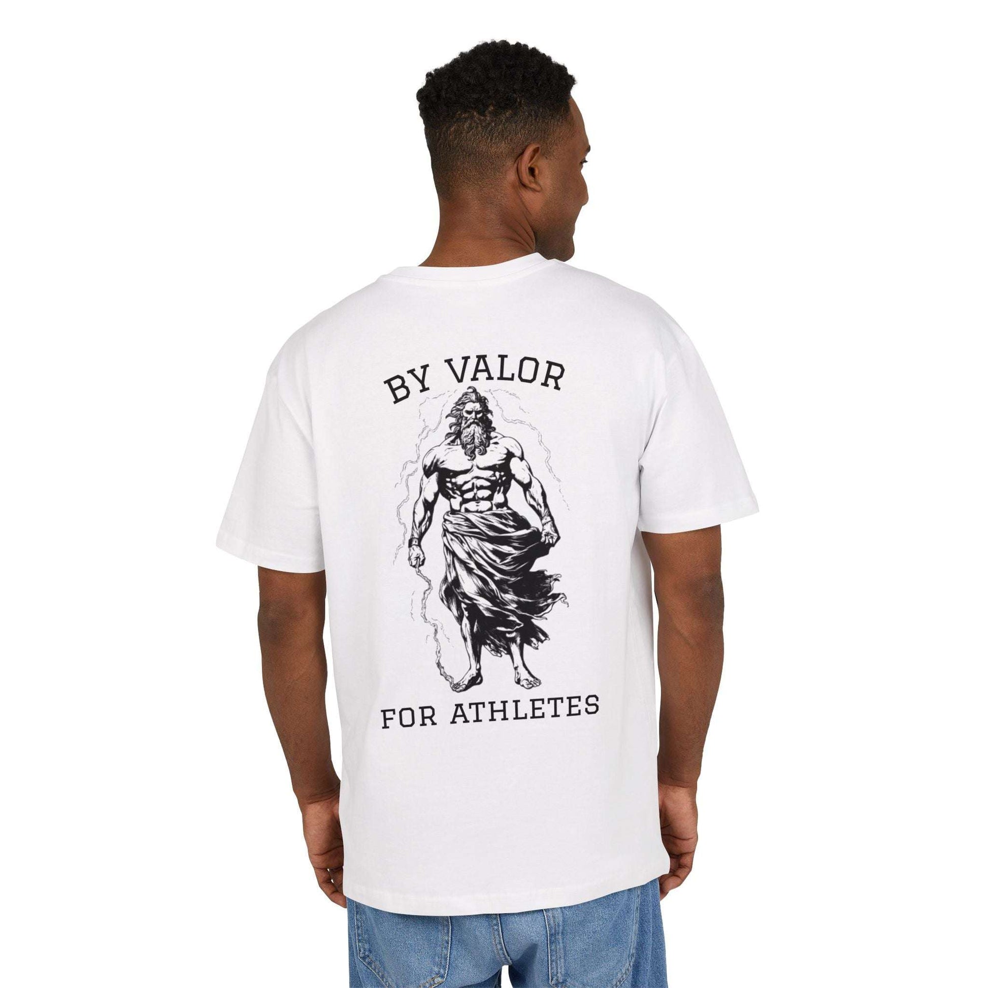Tee shirt oversize blanc VALOR – Pour les Athlètes porter par un sportif