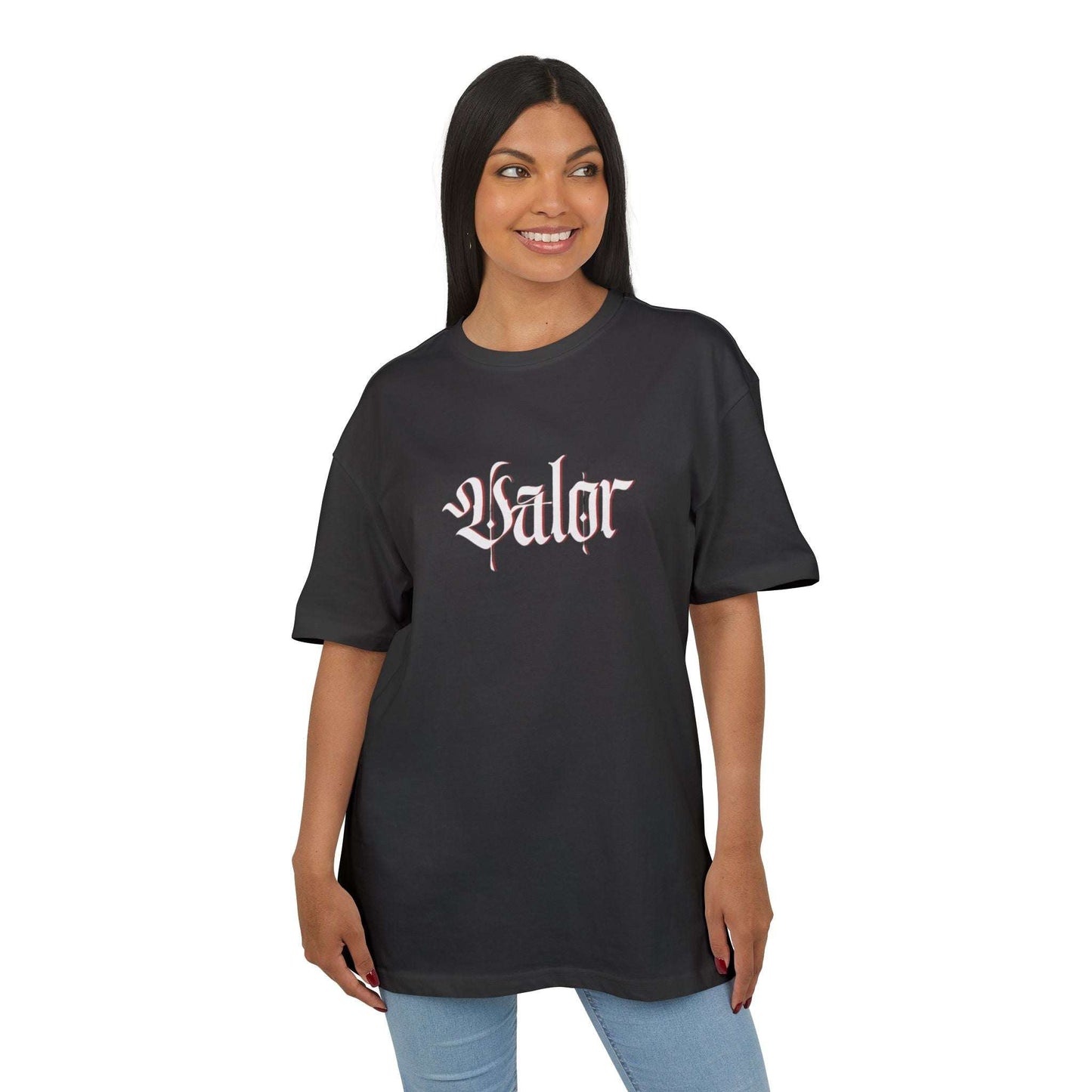 Tee shirt oversize VALOR – Dominion noir porter par un sportif