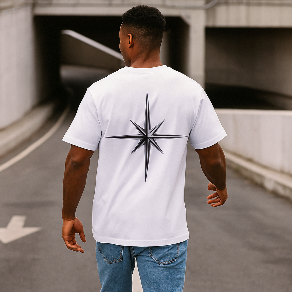Tee-shirt VALOR – North Star blanc en coton premium avec étoile noire imprimée dans le dos, symbole de persévérance et de direction