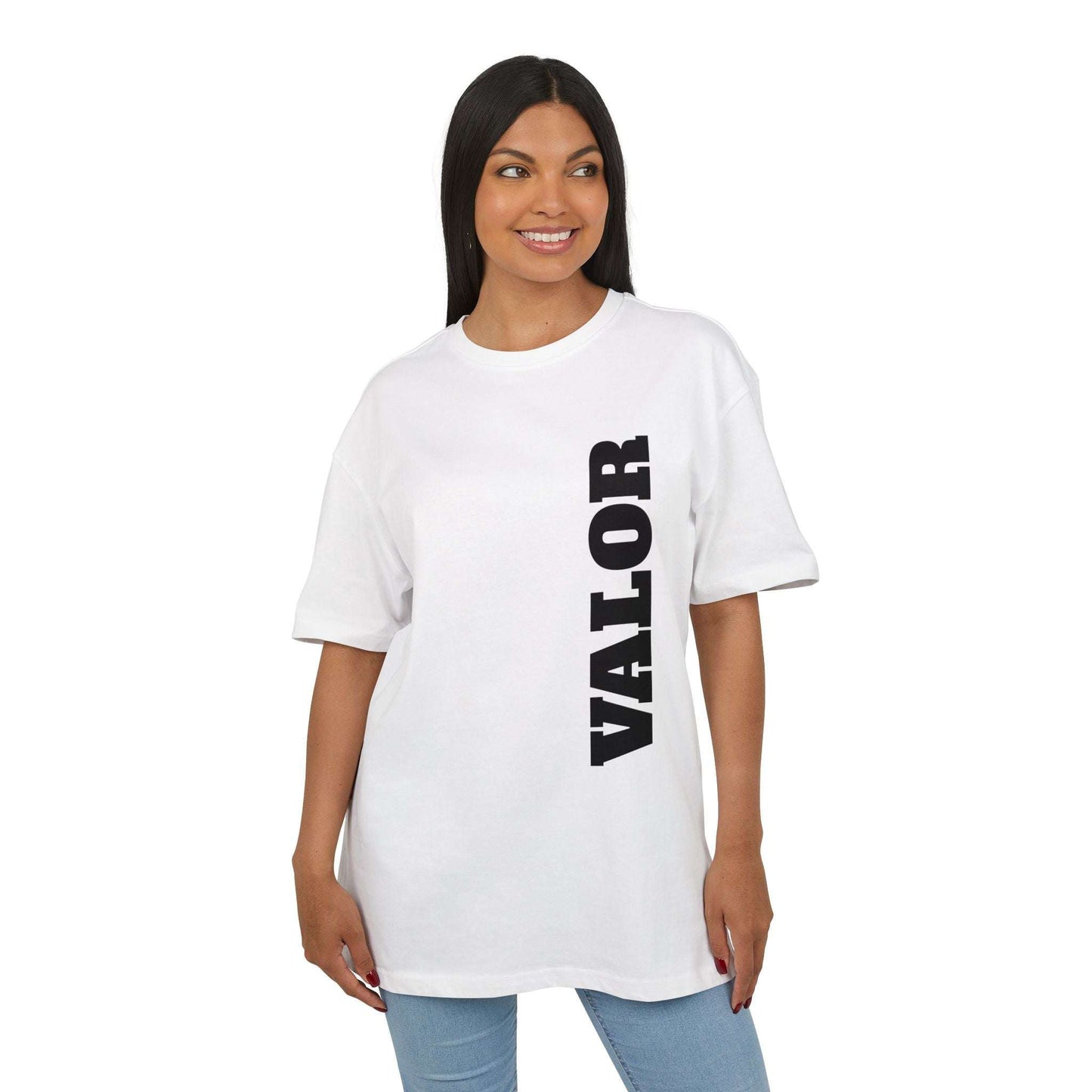 Tee shirt Oversize VALOR – Ascension blanc porter par un sportif