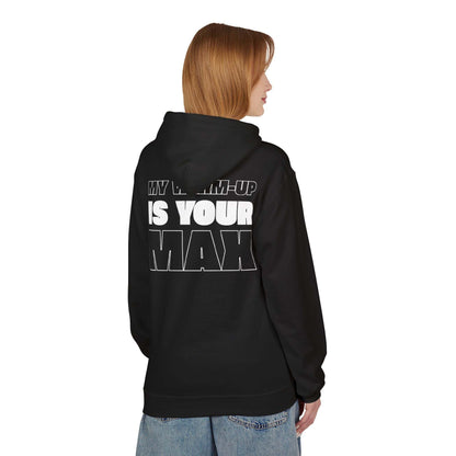 Hoodie noir VALOR porté par un athlète