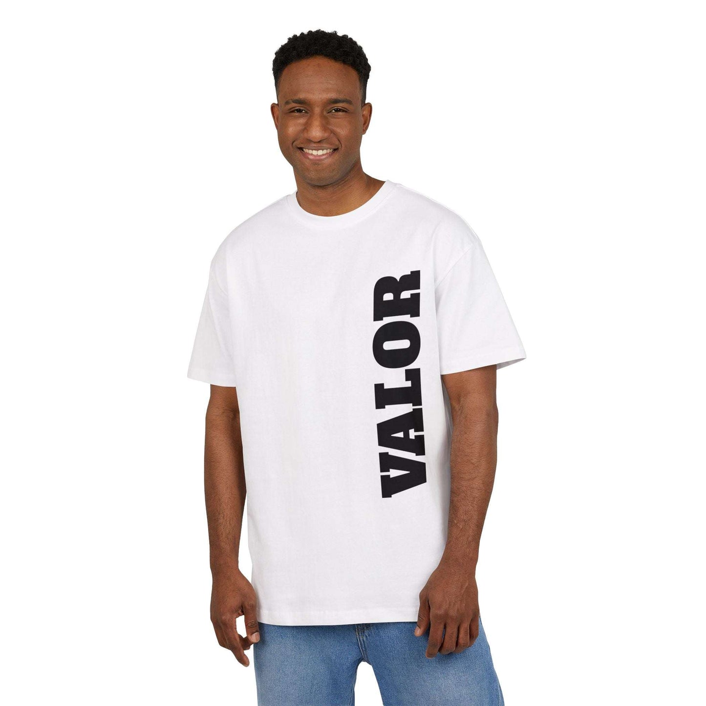 Tee shirt Oversize VALOR – Ascension blanc porter par un sportif