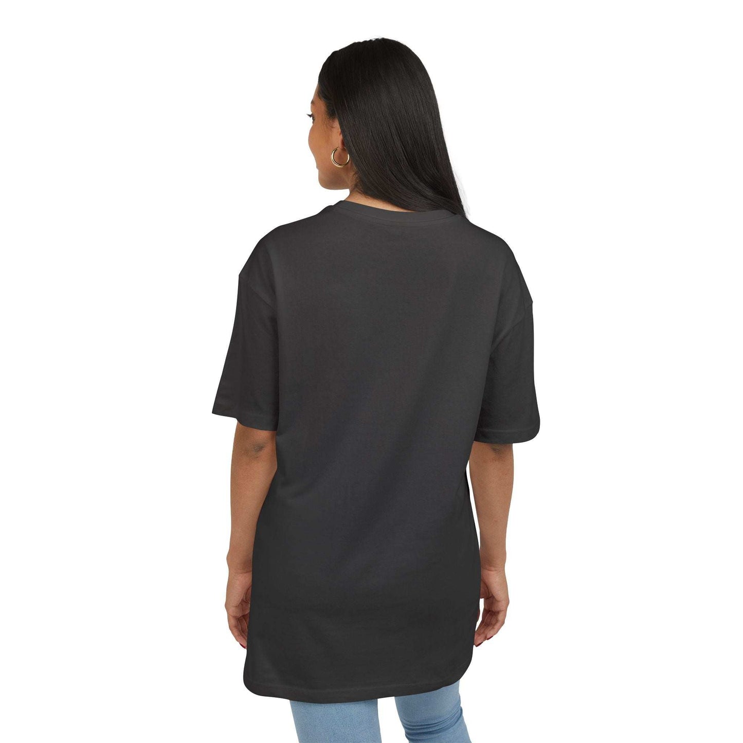 Tee shirt oversize VALOR – Essential White noir porter par un sportif