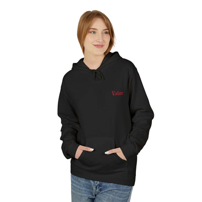 Hoodie VALOR – Team 01 de face porter par un sportif