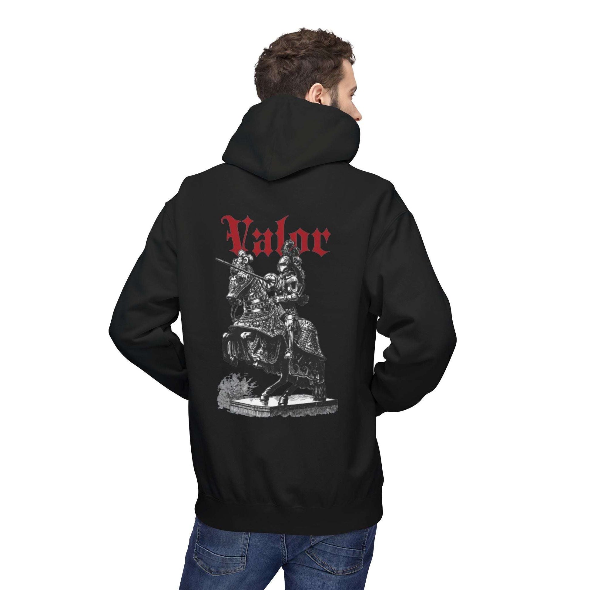 Pull VALOR – Knight noir porter par un sportif