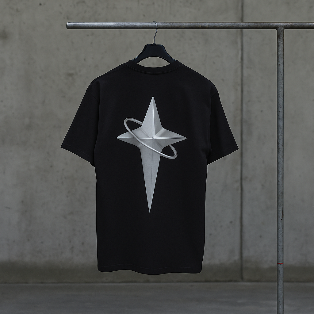 T-shirt VALOR – Gravité noir avec étoile métallique et anneau imprimés, coton premium confortable, style streetwear sportif.